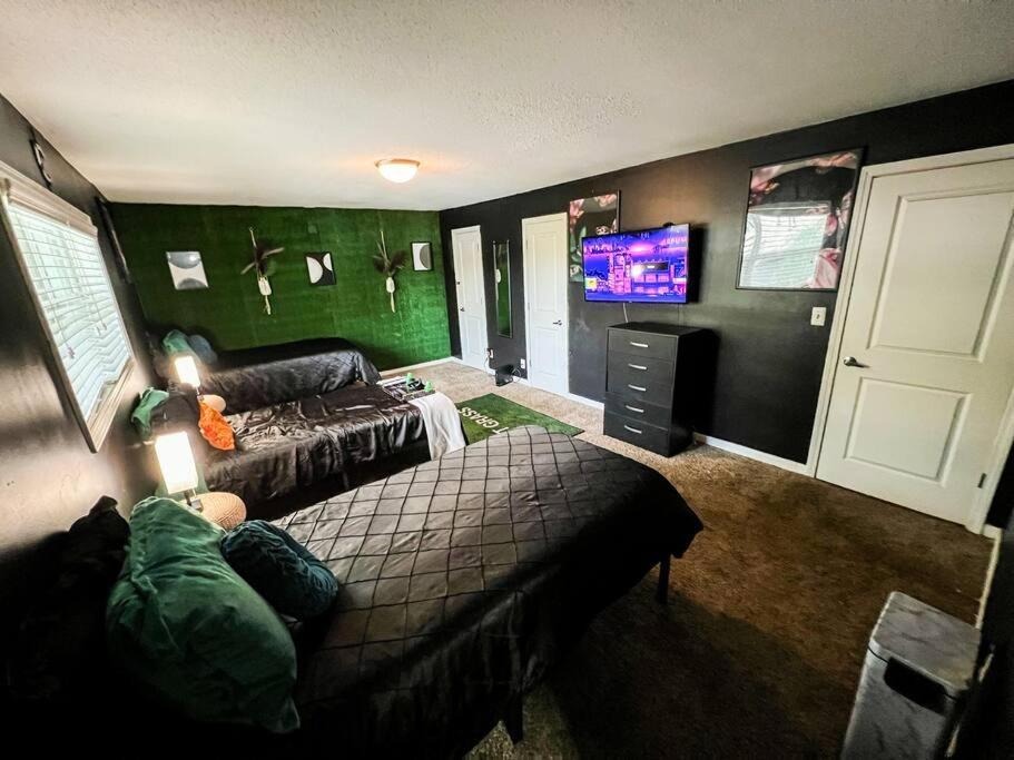Apartment Midtown Atl Sleep Up To Five 2bedroom With A Bonus Bedroom *